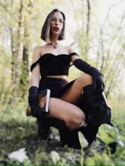 Мой сладкий поиграйся с моей киской прямо сейчас